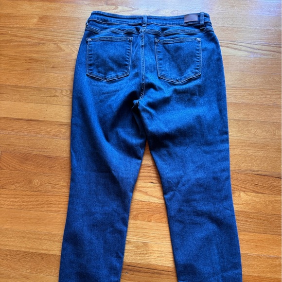 Judy Blue Dark Wash relaxed fit high rise Jeans - Picture 4 of 8